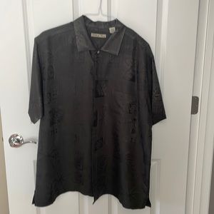 Men’s casual shirt
